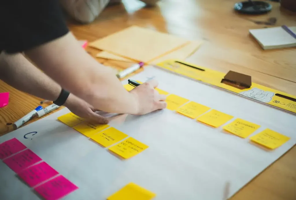 branding-marketing-communication-meeting