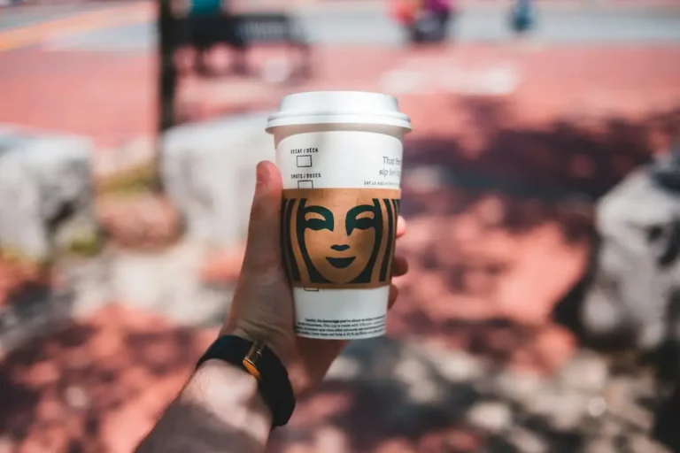 marques-fortes-starbucks